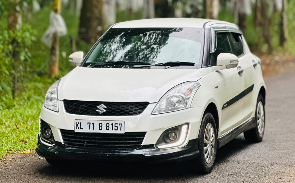 SWIFT VXI PETROL 2015 LAST MODEL