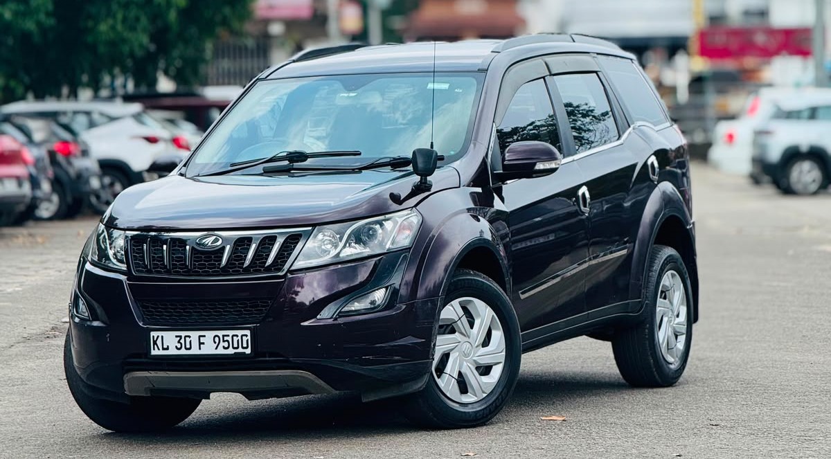 MAHINDRA  XUV 500 W6 2018  MODE